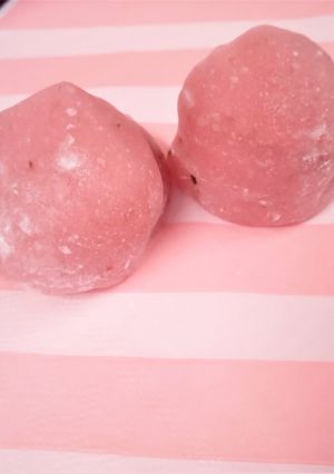 ♪ イチゴ求肥 ♪ 材料4つで簡単!-レシピのメイン写真