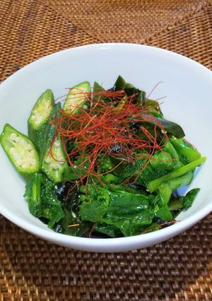 菜の花・オクラ・わかめのごま油和え-レシピのメイン写真