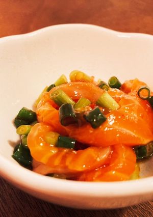 簡単おつまみサーモンユッケ-レシピのメイン写真