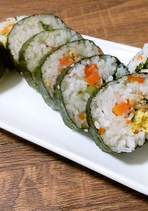 【ミツカン五目ちらし】で簡単本格海苔巻き-レシピのメイン写真