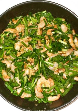 海老ニラ味噌炒め♪簡単冷え生理痛漢方薬膳-レシピのメイン写真