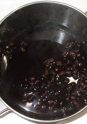 黒豆スープ♪簡単子供の食事食養生漢方薬膳-レシピのメイン写真