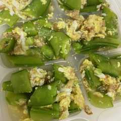 รูปของ 【離乳食中期以降】絹さやの卵とじ