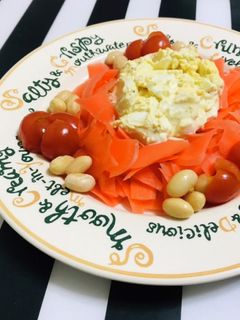 ピーラー人参とタマゴサラダのサラダ-レシピのメイン写真