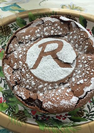 バレンタインケーキ　気持ちを粉砂糖で！-レシピのメイン写真