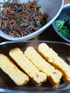 朝ごはんは卵焼き!塩きんぴら!お浸し。-レシピのメイン写真