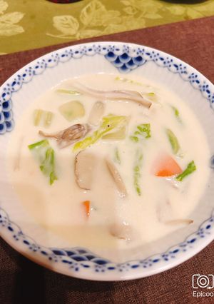 舞茸と白菜のクリームシチュー-レシピのメイン写真