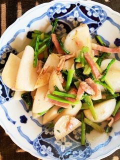 美味しい!カブとベーコンのガーリック炒め-レシピのメイン写真