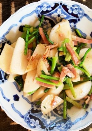 美味しい！カブとベーコンのガーリック炒め-レシピのメイン写真