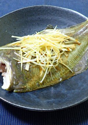 電子レンジでヒラメの清蒸-レシピのメイン写真