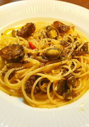 蕗の薹オイルのコラトゥーラ（魚醤）パスタ-レシピのメイン写真