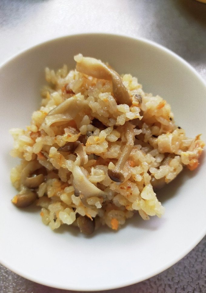 鮭の中骨 きのこ 炊き込みご飯-レシピのメイン写真