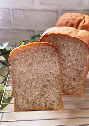 荏胡麻粉入り食パン-レシピのメイン写真