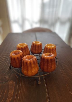 カヌレ　外はカリッ！中はモッチリ！-レシピのメイン写真