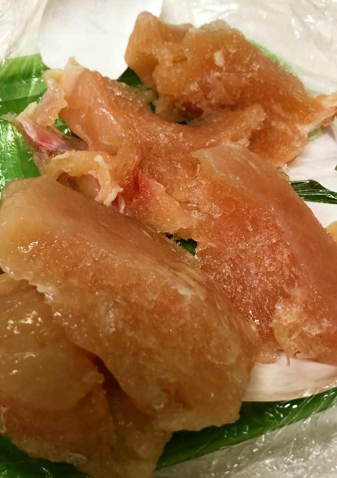 ☆簡単☆鶏肉の脂身や皮のはがし方-レシピのメイン写真