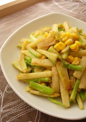 ブロッコリーの芯とコーンの味噌バター炒め-レシピのメイン写真