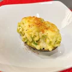 รูปของ アボカド焼き鳥チーズ焼き♪