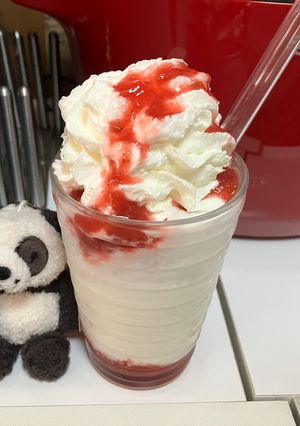 【いちごみるくフラペチーノ】-レシピのメイン写真