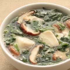 รูปของ ほうれん草と豆腐の中華スープ