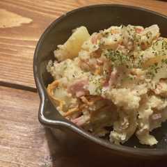 รูปของ ビールのお供に簡単おつまみポテトサラダ