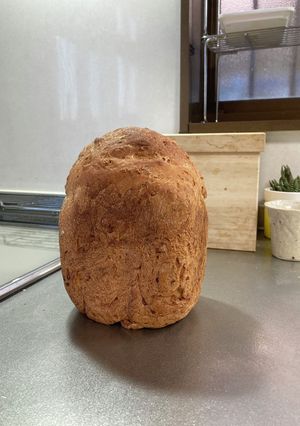 HBで全粒粉と胡桃♡食パン-レシピのメイン写真