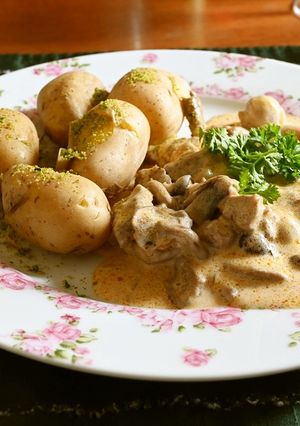 チューリッヒ風牛肉のクリーム煮-レシピのメイン写真
