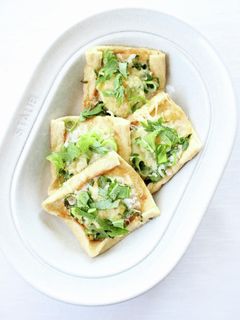 簡単に美味しい【しらすの油揚げピザ】-レシピのメイン写真