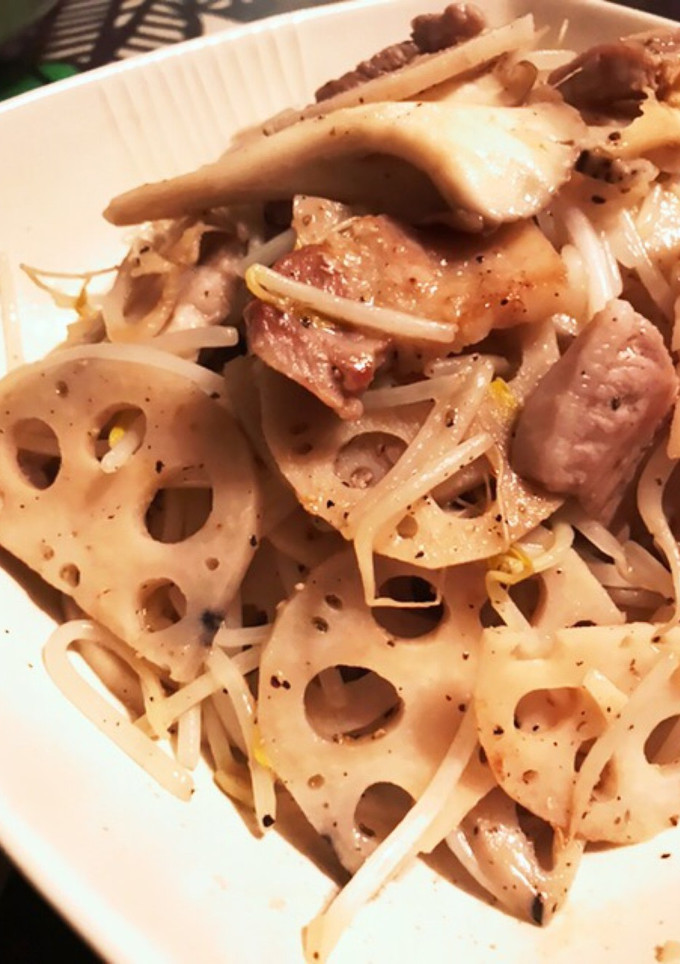 豚肉と蓮根もやしのニンニク炒め-レシピのメイン写真