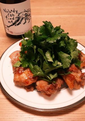ワインに合う♪鶏もも肉のナンプラー焼き-レシピのメイン写真