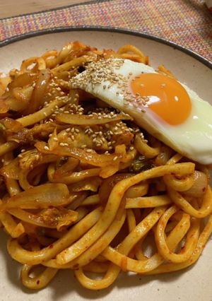 がっつりこってり？キムチうどん-レシピのメイン写真