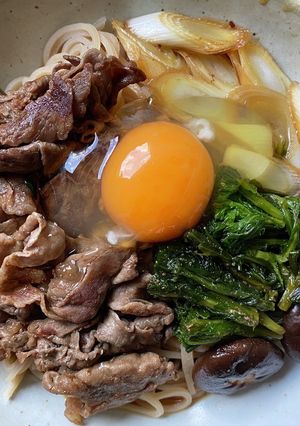 甘辛い牛肉が絶品！「牛すきスーパー麺」-レシピのメイン写真