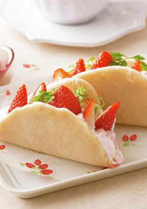 さくら色のいちごオムレット-レシピのメイン写真