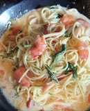 海老とトマトのクリームパスタ