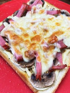マッシュルームとベーコントースト-レシピのメイン写真