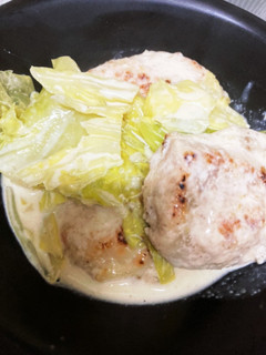 簡単!鶏肉とキャベツのクリーム煮-レシピのメイン写真