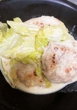 簡単！鶏肉とキャベツのクリーム煮-レシピのメイン写真