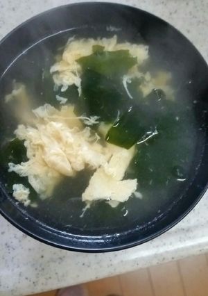 すぐできるわかめと卵のスープ-レシピのメイン写真