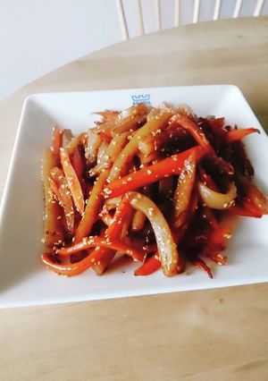 お弁当★こんにゃくと人参のごま煮-レシピのメイン写真