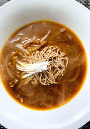 カレーそば　一味と辣油で辛味アップ！-レシピのメイン写真