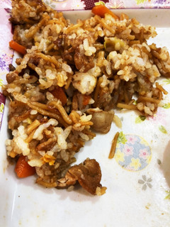 焼きそばとご飯を混ぜた簡単そばめし-レシピのメイン写真