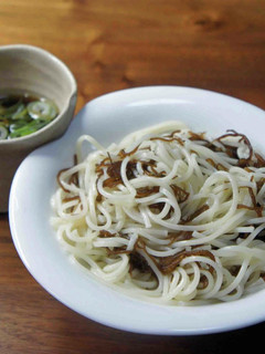 もずく入り素麺と卵入り麺つゆ-レシピのメイン写真