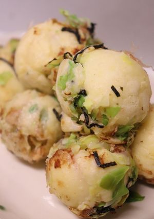 蛸じゃないの!米粉で竹輪キャベツたこ焼き-レシピのメイン写真