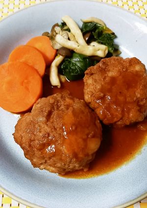 玉ねぎたっぷり♪うちのハンバーグ-レシピのメイン写真