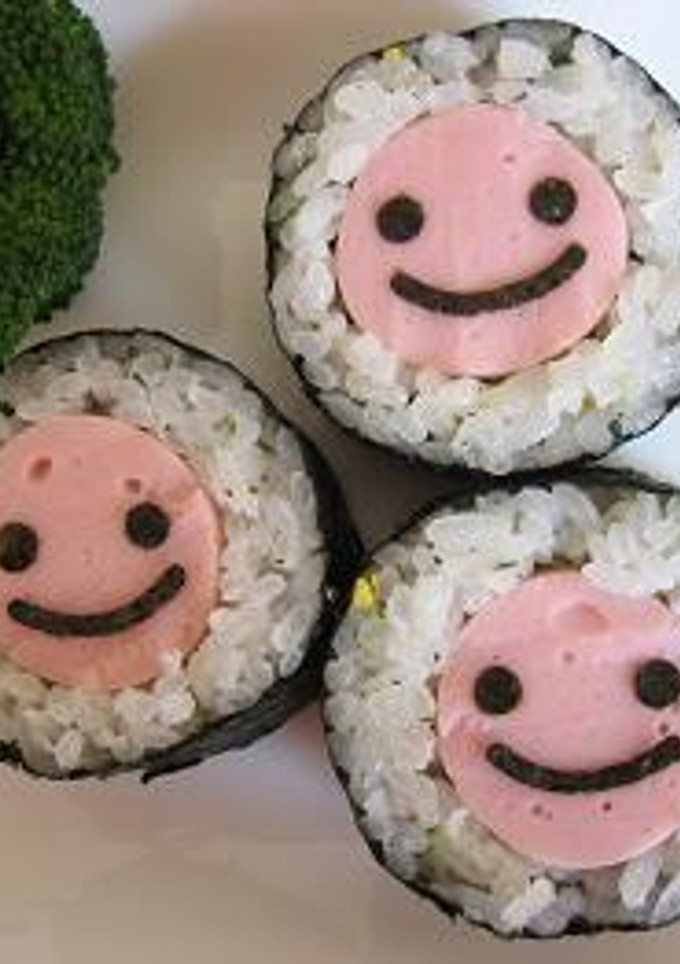 おさかなソーセージ顔の海苔巻き-レシピのメイン写真