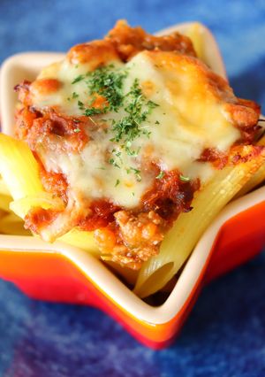 ミートソースとチーズ沢山♪ペンネグラタン-レシピのメイン写真