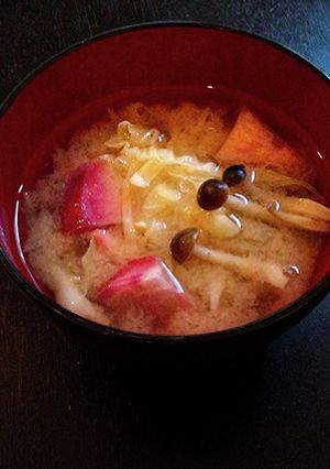 赤かぶとキャベツのみそ汁-レシピのメイン写真
