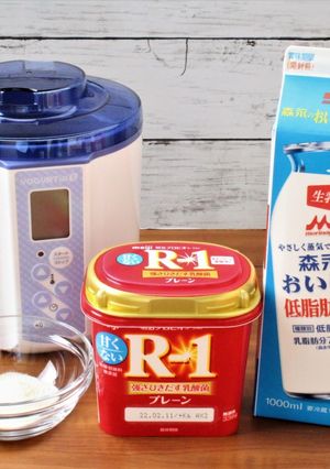 R-1+森永の低脂肪牛乳+スキムミルク-レシピのメイン写真