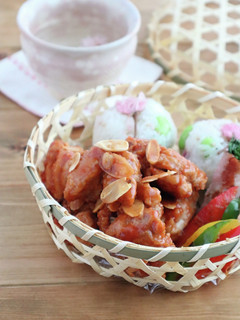 ヤンニョムチキンのアーモンド和え-レシピのメイン写真