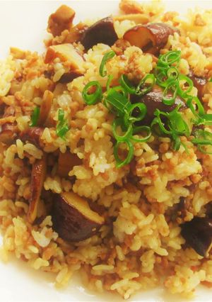 〖 豚ひき肉と椎茸の混ぜご飯 〗-レシピのメイン写真