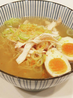 ロティサリーチキンの骨de鶏塩らーめん-レシピのメイン写真
